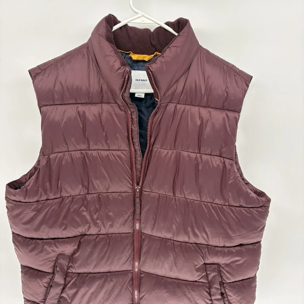 Old Navy small scratch